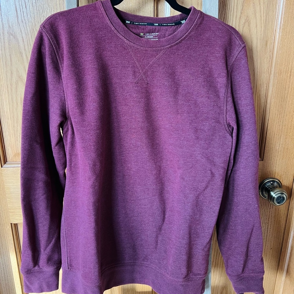 Purple (Tek Gear) crew neck. Size small.